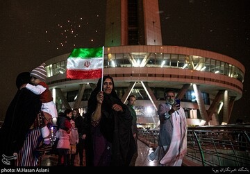 مراسم نورافشانی به مناسبت سالگرد پیروزی انقلاب اسلامی