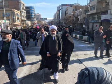این مقامات سرشناس کشور در راهپیمایی ۲۲ بهمن