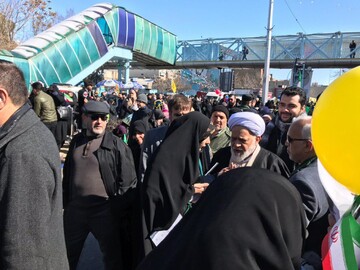 این مقامات سرشناس کشور در راهپیمایی ۲۲ بهمن