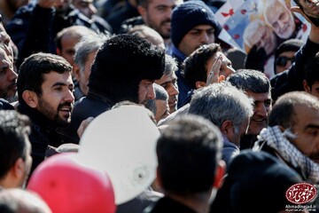 حضور دکتر احمدی‌نژاد در راهپیمایی باشکوه یوم‌الله ۲۲ بهمن