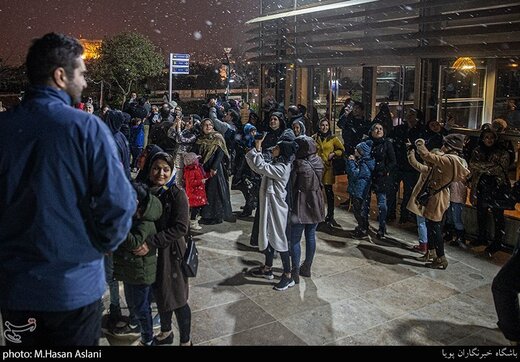 مراسم نورافشانی به مناسبت سالگرد پیروزی انقلاب اسلامی