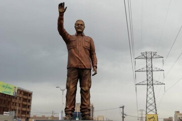 تصاویر | رونمایی از تندیس سردار شهید قاسم سلیمانی در اهواز