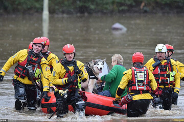  تصاویر |  خسارت شدید طوفان در انگلیس
