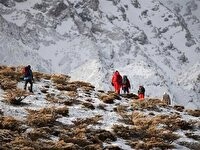 نجات جان کوهنورد ۴۰ ساله در ارتفاعات زردکوه
