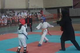 بانوان میبد قهرمان مسابقات کاراته استان یزد