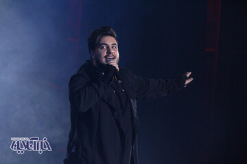 تصاویری دیدنی از کنسرت آرون افشار درجشنواره موسیقی فجر