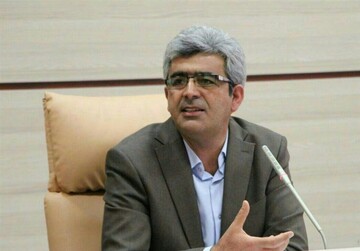 پخش دارو، مواد غذایی و نان در روستاهای محصور در برف هشترود