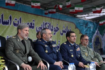 ویژگی‌های ویژه هواپیمای نظامی اورهال شده از زبان وزیر دفاع /تحویل ۸ فروند به نیروی هوایی ارتش