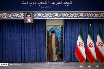 تصاویر رای دادن رهبر انقلاب در انتخابات مجلس یازدهم