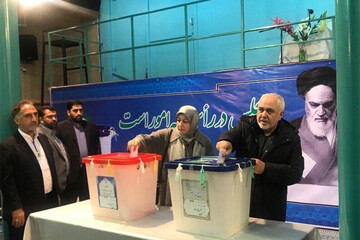 ظريف : الانتخابات هي افضل السبل لتعزيز قوة البلاد