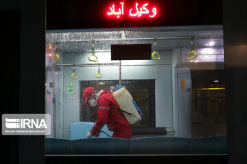 ضد عفونی واگن‌های قطار شهری مشهد