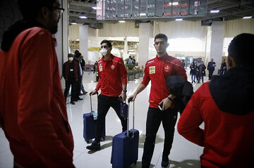 پرسپولیسی‌ها با ماسک در راه اصفهان/عکس