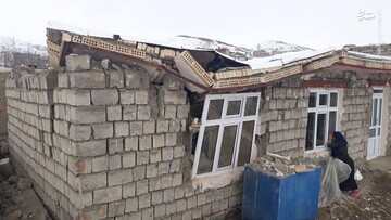 تصاویری از خسارات زمین لرزه در خوی