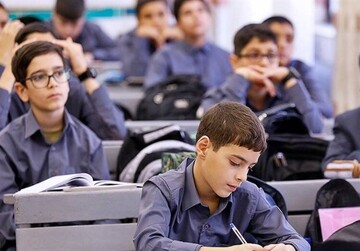 مدارس تهران فردا هم تعطیل شدند
