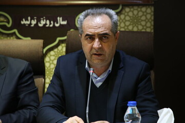 قم بخاطر کرونا قرنطیه خواهد شد؟/سرمست: تقاضا می‌کنیم مردم در خانه‌ها بمانند /بنای بستن حرم حضرت معصومه را نداریم/به این زودی نمی‌شود کرونا را مهار کرد