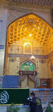 درهای حرم امام علی (ع) بسته شد