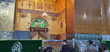 درهای حرم امام علی (ع) بسته شد