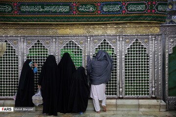 ضدعفونی کردن حرم حضرت فاطمه معصومه(س)