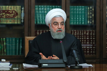 روحاني : الجميع مطالبون باتباع تعليمات اللجنة الوطنية لمكافحة فيروس كورونا