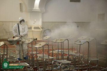 ببینید | ضدعفونی بخش‌های مختلف حرم مطهر رضوی