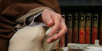 ماجرای فضاسازی ضدانقلاب درباره کلید زنگ کنار دست رهبر انقلاب /واقعیت چیست؟ +عکس