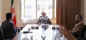 پزشکان و پرستاران، رزمندگان خط مقدم مقابله با کرونا هستند