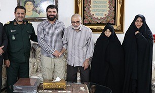 مدیرکل حفظ آثار دفاع مقدس البرز درگذشت مادر شهیدان «فهمیده» را تسلیت گفت
