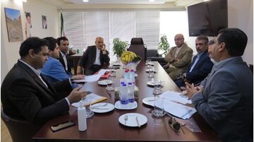 بازدید مدیرعامل سازمان منطقه آزاد قشم از شرکت تعاونی کارکنان این سازمان
