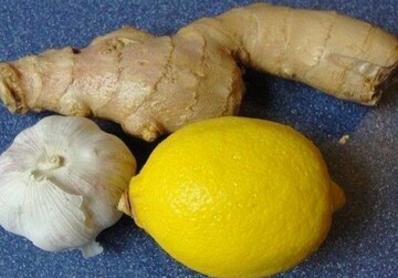 سایه کرونا بر بازار میوه اصفهان؛ قیمت سیر، زنجبیل و لیمو چگونه نجومی شد