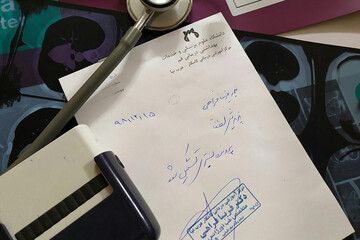 ببینید | سندی ماندگار از فداکاری یک پزشک زن بیمارستان کامکار قم در مسیر مبارزه با کرونا