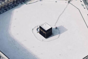 ببینید | وقتی در کعبه غیر از خدا هیچ کس نبود