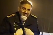 ببینید | فرمانده نیروی انتظامی آمل در جمع معترضان: من امشب با حکم خودم جاده هراز  را می‌بندم