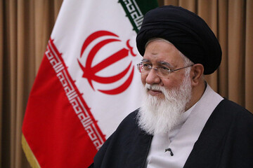 تحلیل علم الهدی از قصد آمریکا برای مذاکره با ایران 