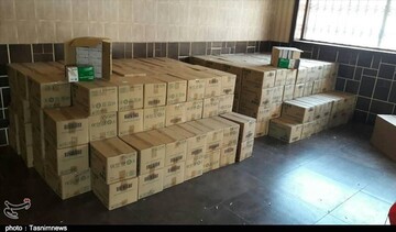 کشف مقادیر زیادی الکل از یک منزل مسکونی در کرج