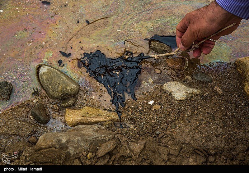 آلودگی نفتی در روستای پگین - خوزستان