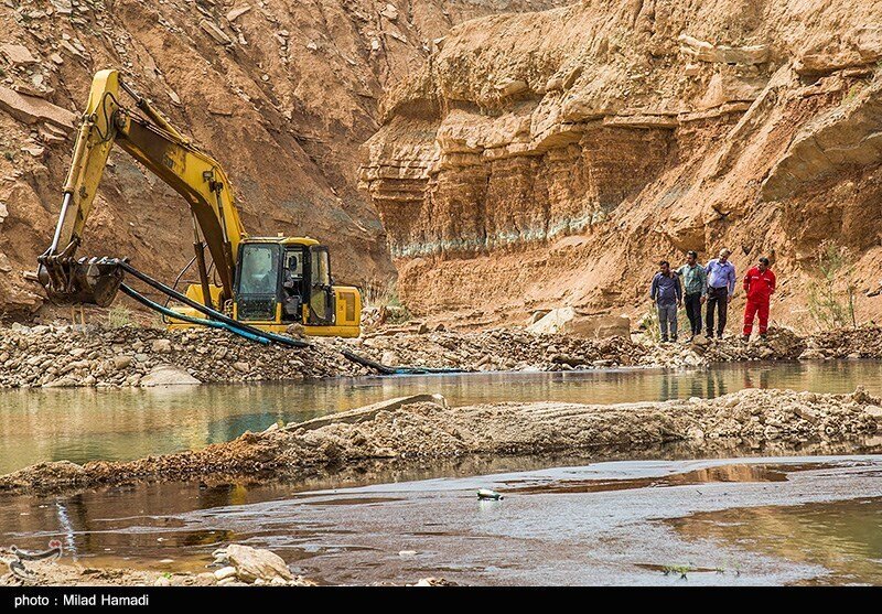 آلودگی نفتی در روستای پگین - خوزستان
