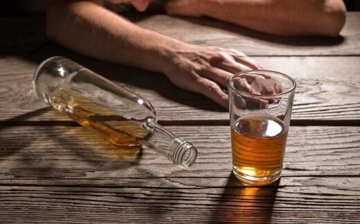 آمار تکان‌دهنده از مصرف الکل: ۱۰درصد بالغان مصرف الکل دارند/ ۱۰۰هزار اقدام به خودکشی در سال داریم