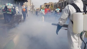 عملیات ضدعفونی محله صادقیه توسط آتش نشانان