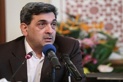 شهردار تهران: روزانه 180 نقطه عمومی شهر تهران را ضدعفونی می‌کنیم