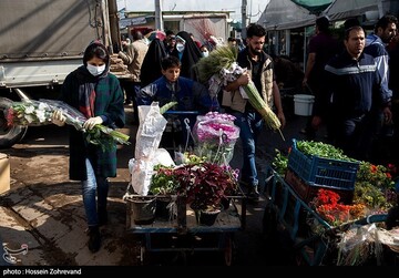 شلوغی بازار گل در روزهای کرونایی