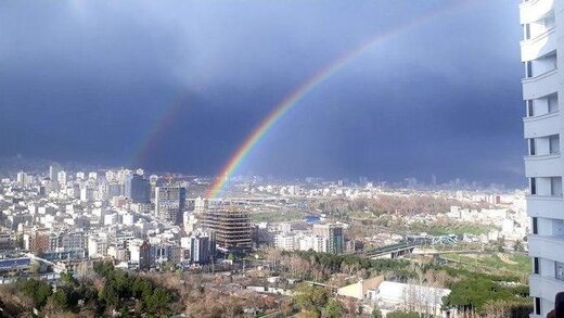 رنگین کمان در آسمان تهران در آخرین روز سال 98