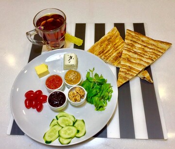 عکس | یک صبحانه ساده، چند؟