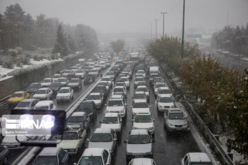 ترافیک سنگین در ۵ محور خروجی تهران