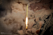 نخستین موشک دوربرد ایرانی که با قدرت بالا منهدم می‌کند /شعار معروفی که روی یک بالستیک نوشته شد+عکس