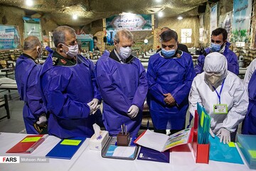 بازدید علی لاریجانی از بیمارستان صحرایی سپاه
