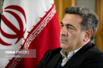 ابراز همدردی شهردار تهران با مردم ایتالیا در گفت‌وگو با شهردار رم