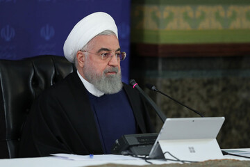 الرئيس روحاني يؤكد استمرار العمل بمشروع التباعد الاجتماعي عبر الشبكة الذكية