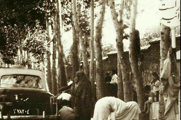 تصویری تاریخی از سیزده بدر مردم تهران در شمیران در دهه ۴۰ شمسی