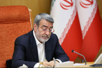 وزير الداخلية الايراني يوعز باغاثة المنكوبين المحتملين لزلزال طهران