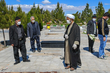 ببینید | آرامستان بهشت معصومه قم در روزهای کرونایی